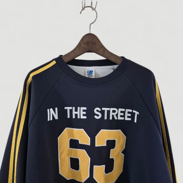 더블제이디 스트릿63 맨투맨 오버핏