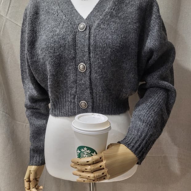 택포♦️새상품 guse 가디건 니트 블랙 그레이 화이트 스웨터