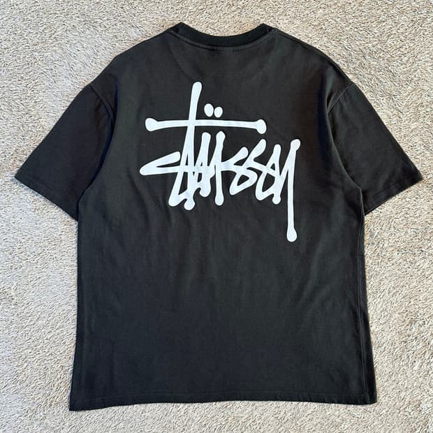 스투시 STUSSY 베이직 로고 반팔 티셔츠 차콜