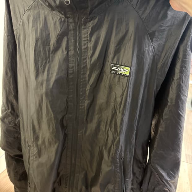 LMC 엑티비티 윈드러너 s