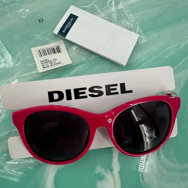 [새상품 무료배송] 희귀 디젤 Diesel 선글라스 핑크