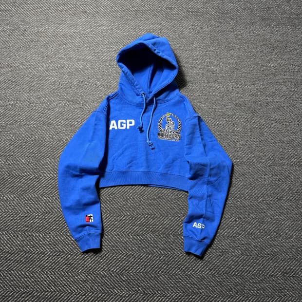 본투윈 2022 AGP 레이즈본 블루 크롭 후드티 1