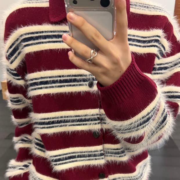 (L)STU 플러피 스트라이프 가디건 버건디