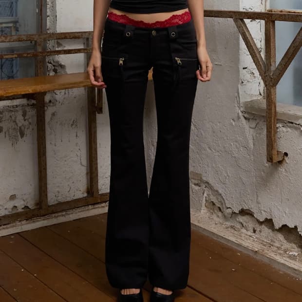 Low Rise Zip Pocket Boots-Cut Pants - Bl