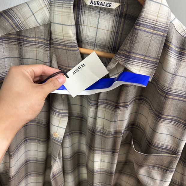 오라리 23aw 슈퍼라이트 울체크 브라운 5사이즈