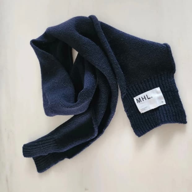 Mhl 네이비 울 머플러