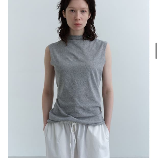 [opheden] mock neck thin sleeveless top