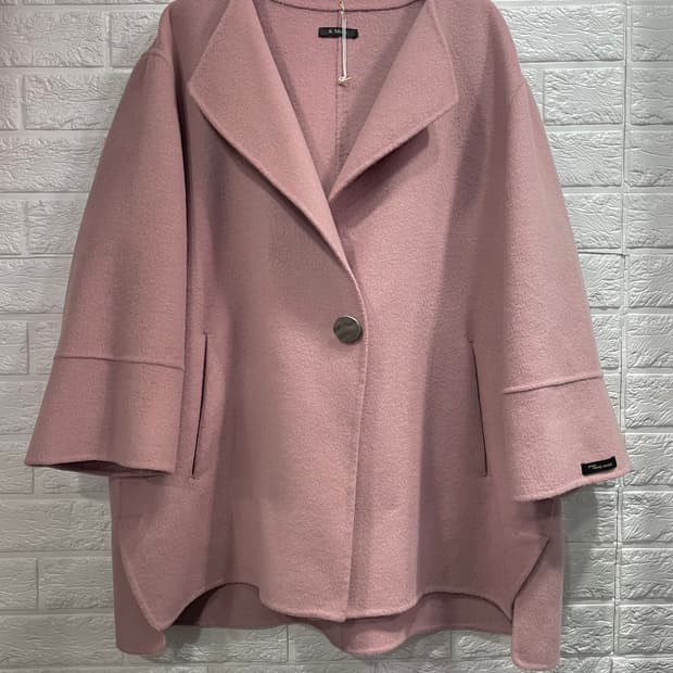 새상품)핸드메이드 핑크 여성울숏코트100 모직하프반코트 77.88 하객룩