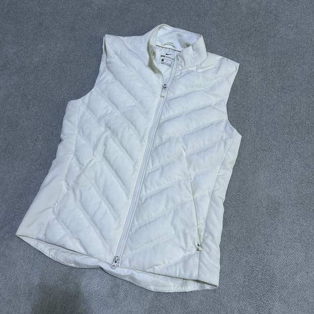 나이키 에어로로프트 써마핏 자켓 s