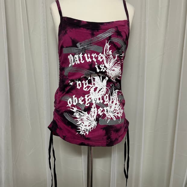 알곤퀸즈 나비 나시탑