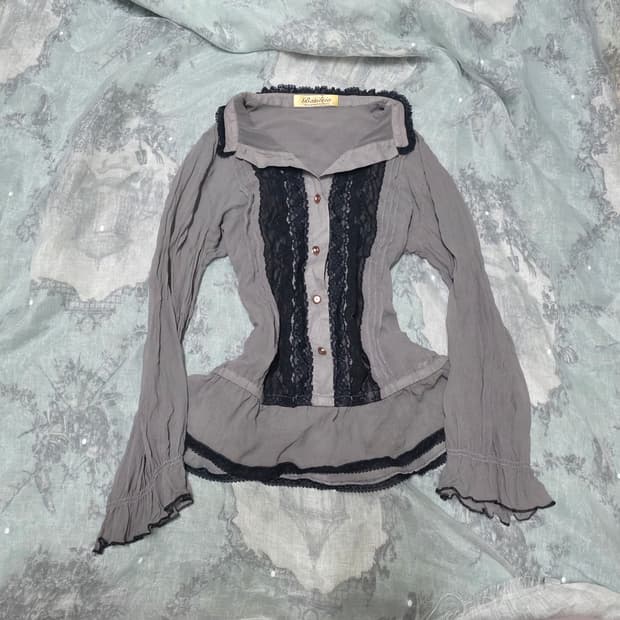 빈티지 고딕 프릴 레이스 실크 블라우스 공겜여주 로걀 y2k ozz on