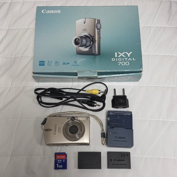 캐논 익시 IXY 700 (익서스 IXUS 750)