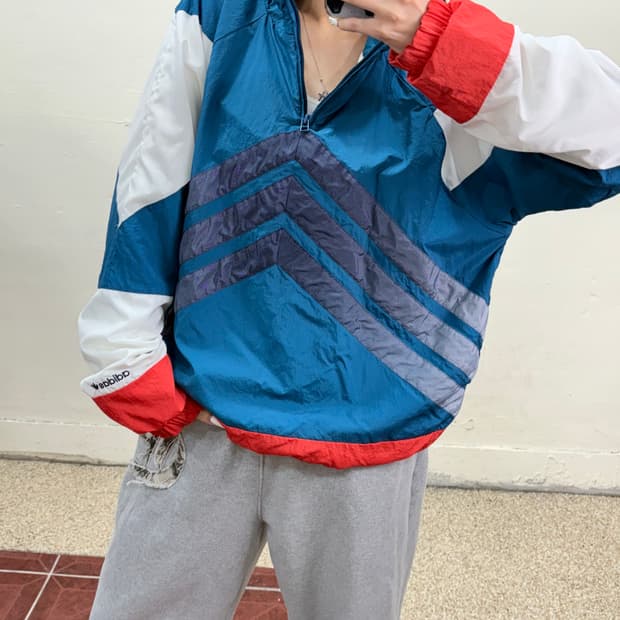 아디다스 올드스쿨 아노락 웜업