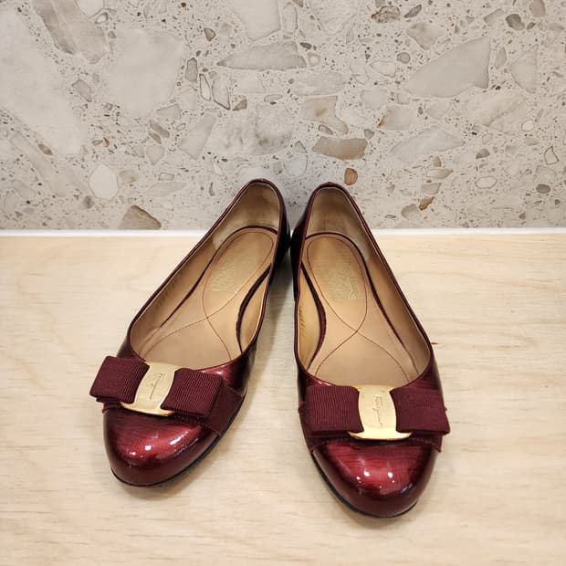 페라가모 바리나 페이던트 레드 4.5