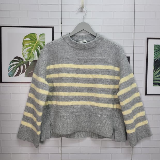 2024년 한섬 시스템 스트라이프 크롭 니트 스웨터 F(90)사이즈