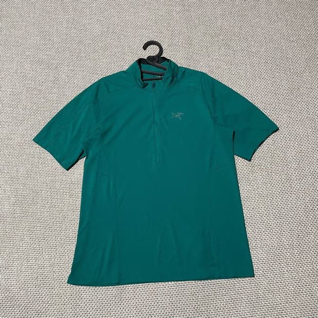 아크테릭스 등산 반집업 기능성 반팔7639