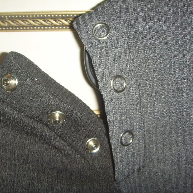 debbyupper 데비어퍼 컷아웃 하프집업