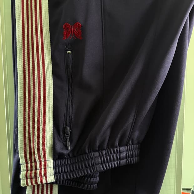 니들스 hd팬츠 애그플란트 판매합니다