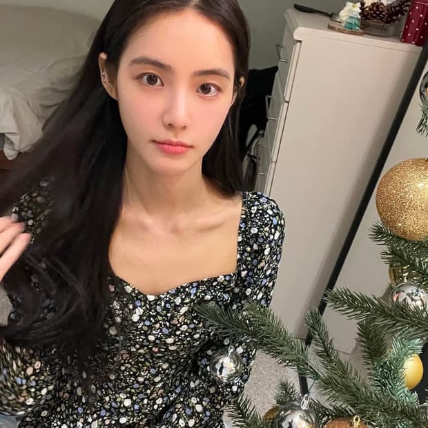 홍수주 고윤정 리포메이션 mochi dress 드레스