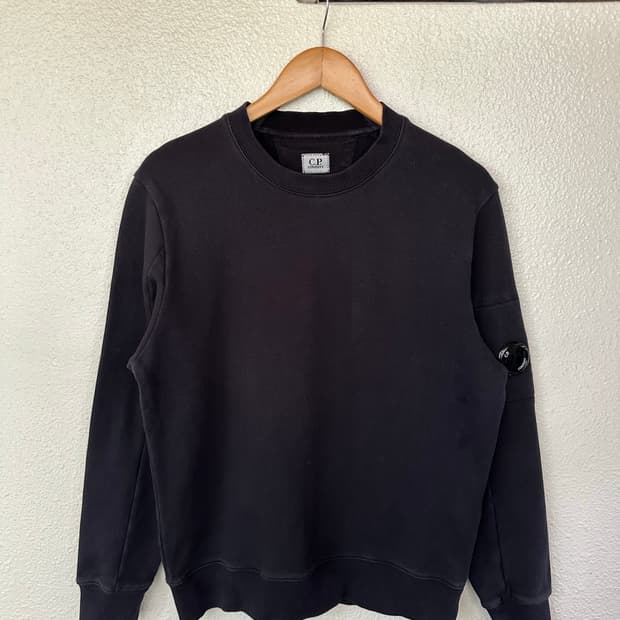 CP컴퍼니 맨투맨 블랙 M(95-100) 정품