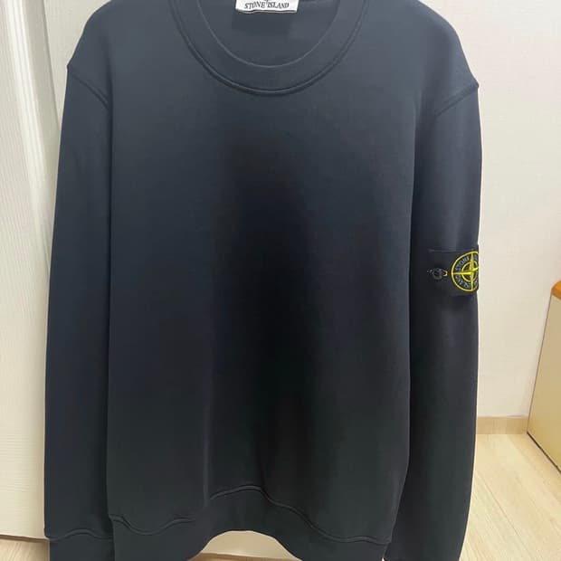스톤아일랜드 25ss 네이비 블루 맨투맨