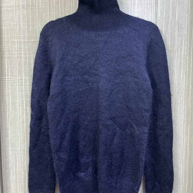 프라다 네이비 모헤어 터틀넥