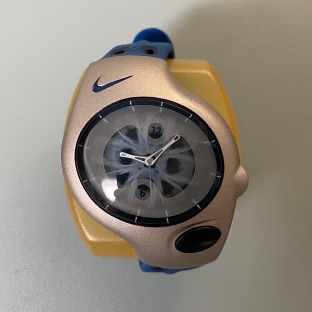 나이키 트라이엑스 아날로그 슈퍼 워치