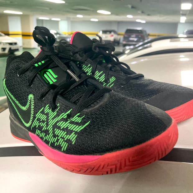 (거의 새것)나이키 카이리 플라이트랩2 230-235, US4.5