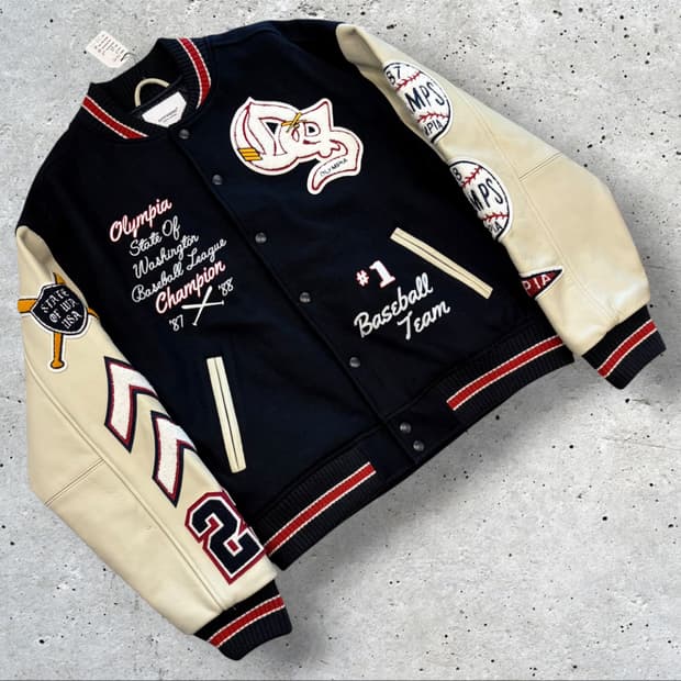 [3] 아웃스탠딩 패치 바시티 자켓 블랙 D792