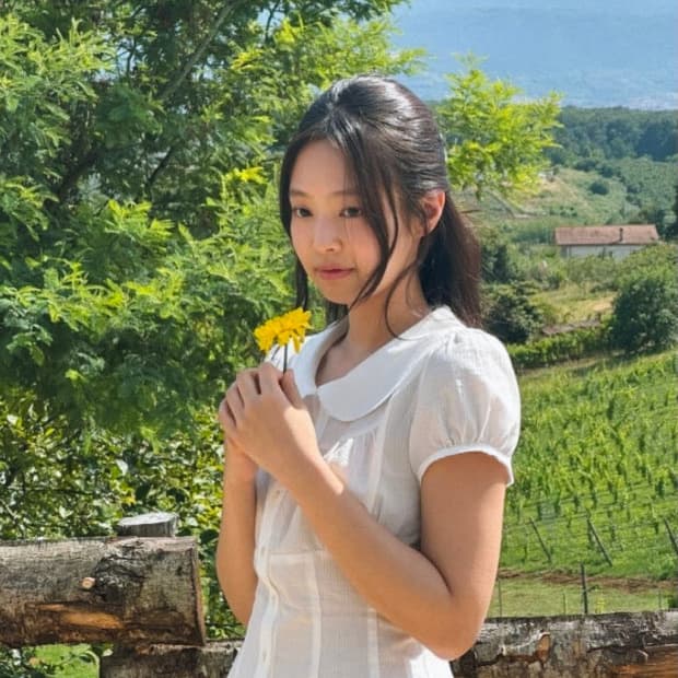 [제니 착용]🚨오늘만 이 가격🚨페르트 소피아 블라우스 pehrt