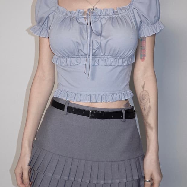 (새상품) 페일제이드 베이직 크롭 퍼프 블라우스 소라 