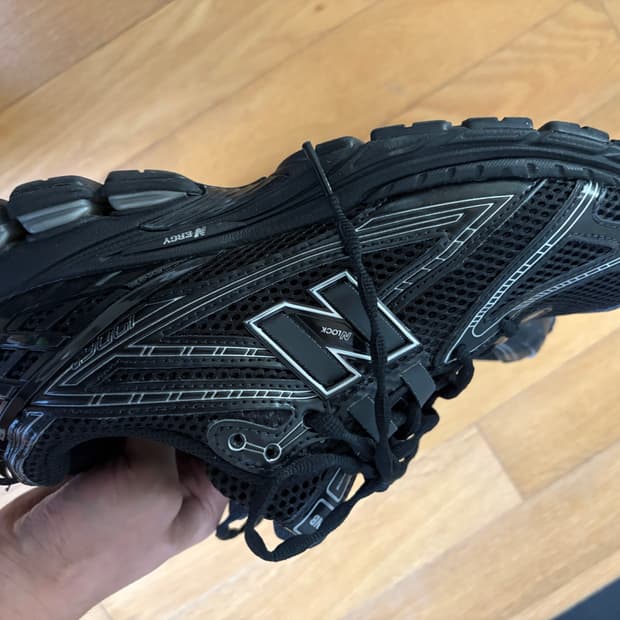 뉴발란스 1906 블랙 270