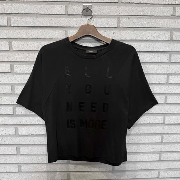 디젤 레글런 반팔 티셔츠 가오리핏 레터링 디테일 블랙