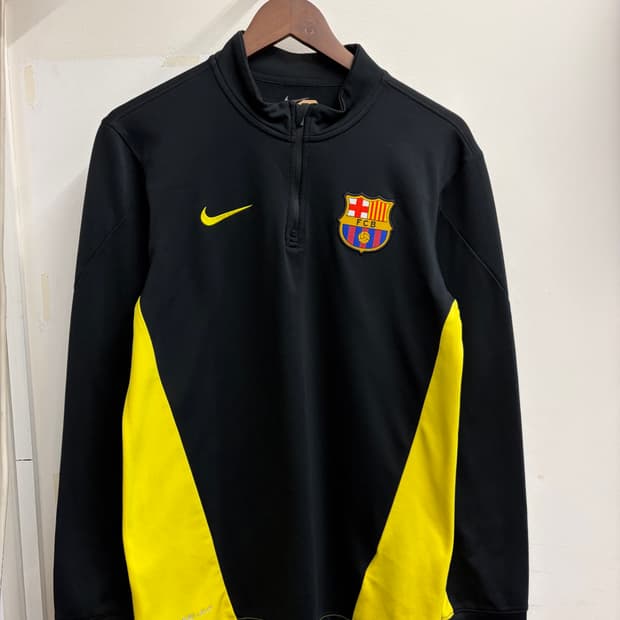 N49. 나이키 바르셀로나 반집업 트랙탑