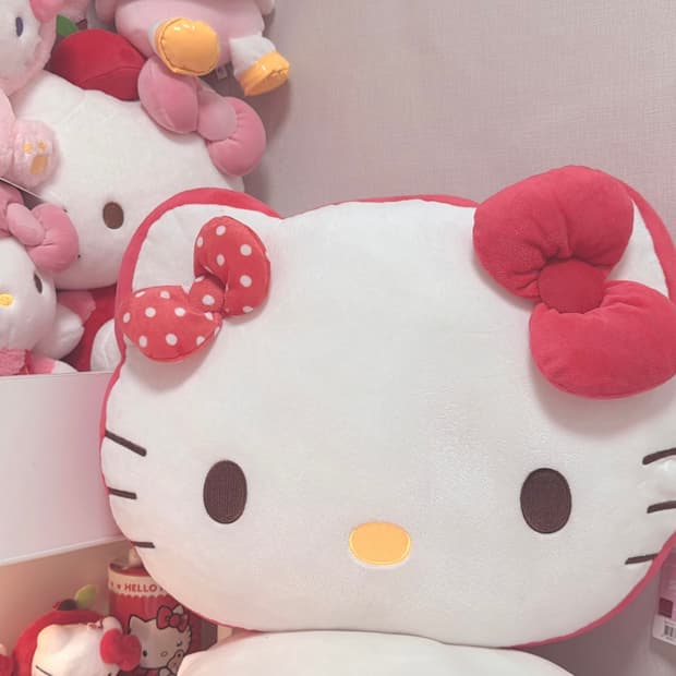 키티 얼굴 리본 쿠션 중형