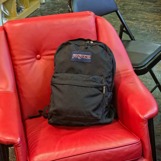 잔스포츠 블랙 백팩 가방