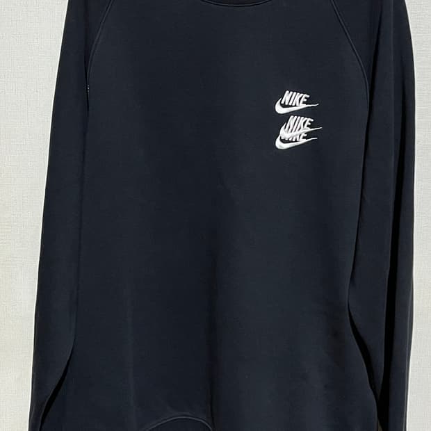 (XXL) 나이키 트리플 스우시 월드투어 자수 맨투맨 스웻셔츠