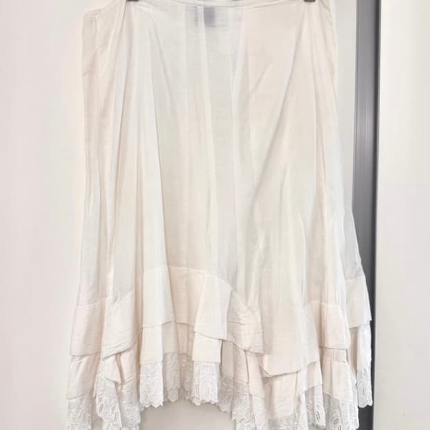 Comme des garcons 화이트 러플 언발스커트 m
