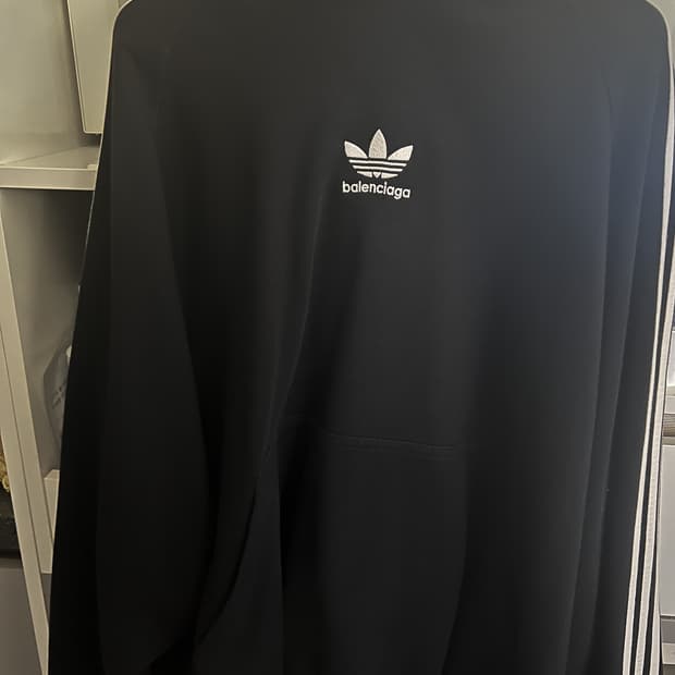 급처]발렌시아가 아디다스 라지핏 후드 [3]
