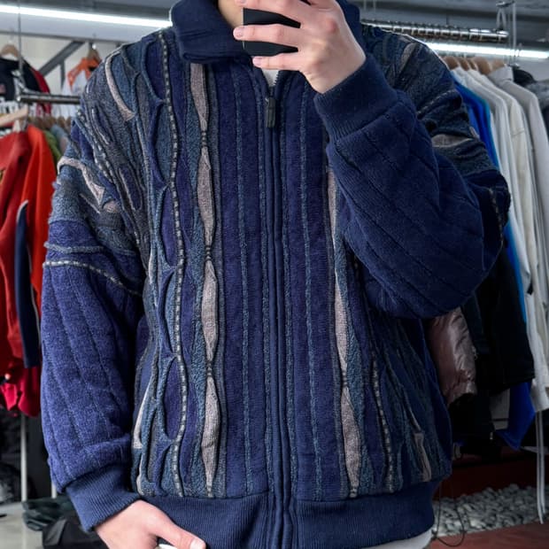 질 집 쓰리디 케이블 울 니트 집업 블루종