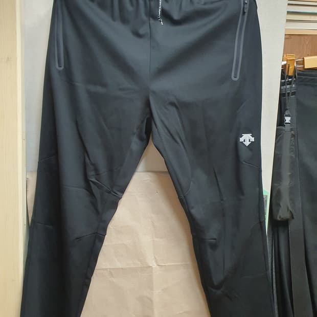 데쌍트 트레이닝 팬츠 30