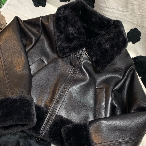 보헤미안서울 무스탕 22시즌