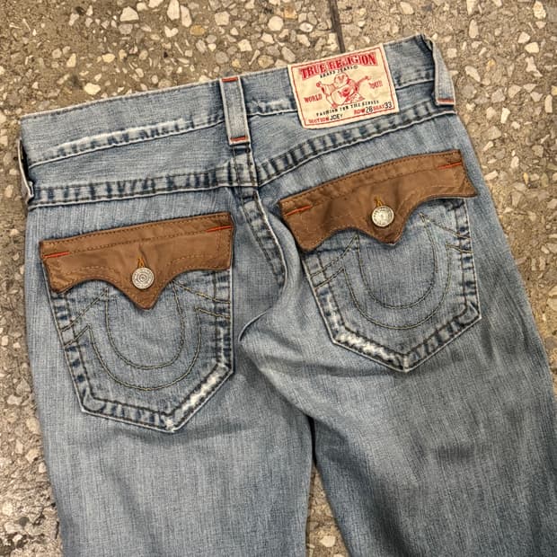 트루릴리전 레더 포켓 부츠컷 데님 32
