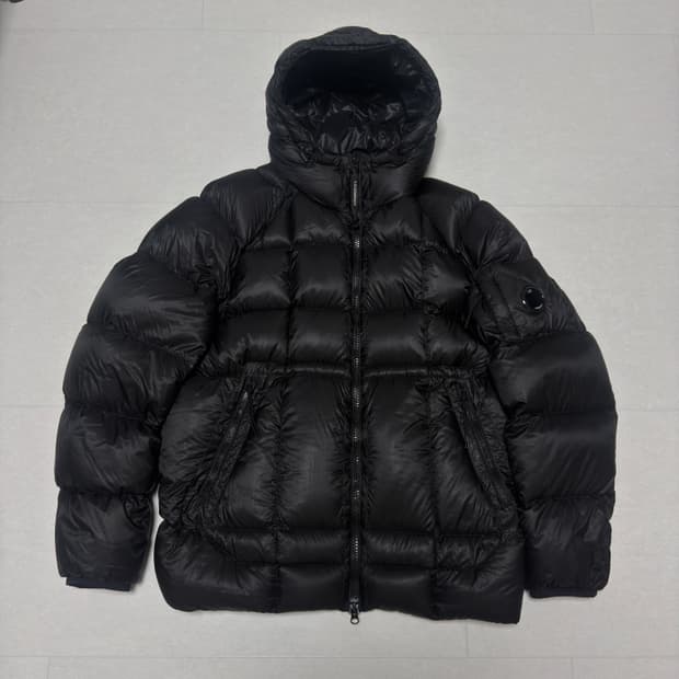 [백화점판,XXL] CP컴퍼니 DD쉘 디디쉘 패딩 블랙