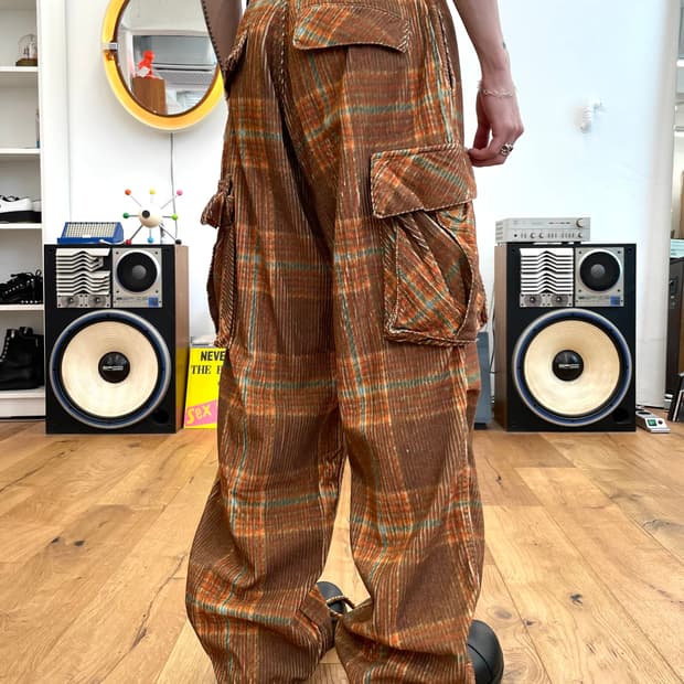 [L] ERL 체크 코듀로이 카고 팬츠