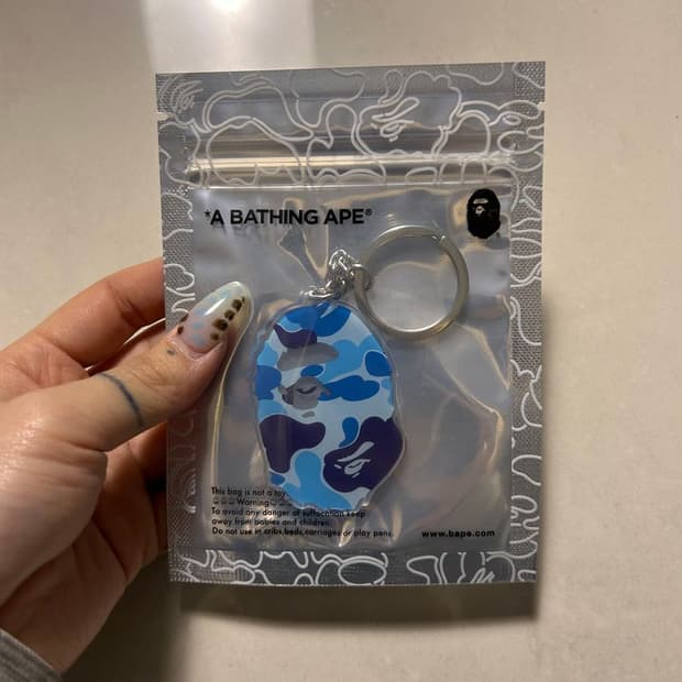 ACRYLIC KEYCHAIN 아크릴 키체인