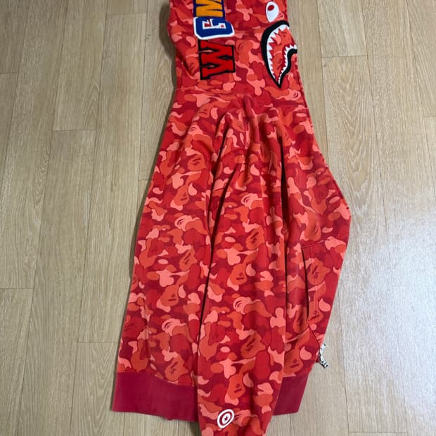 베이프 샤크후드 집업 싸게 팝니다