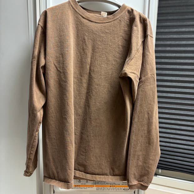 굿온 피그먼트 다잉 긴팔티