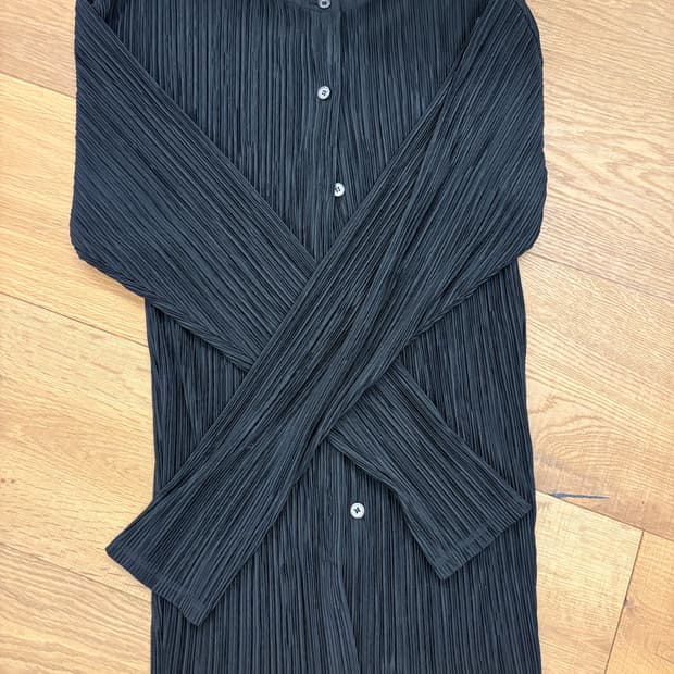 LE17SEPTEMBRE 플리츠 가디건 블랙