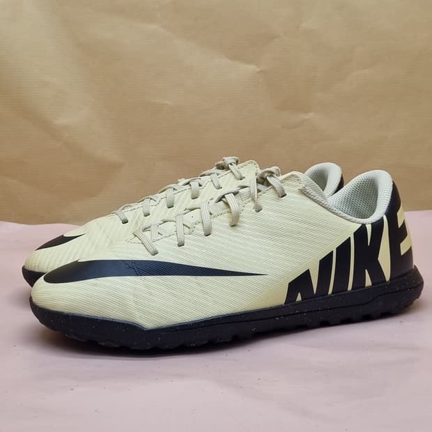 나이키 머큐리얼 베이퍼15 풋살화 240